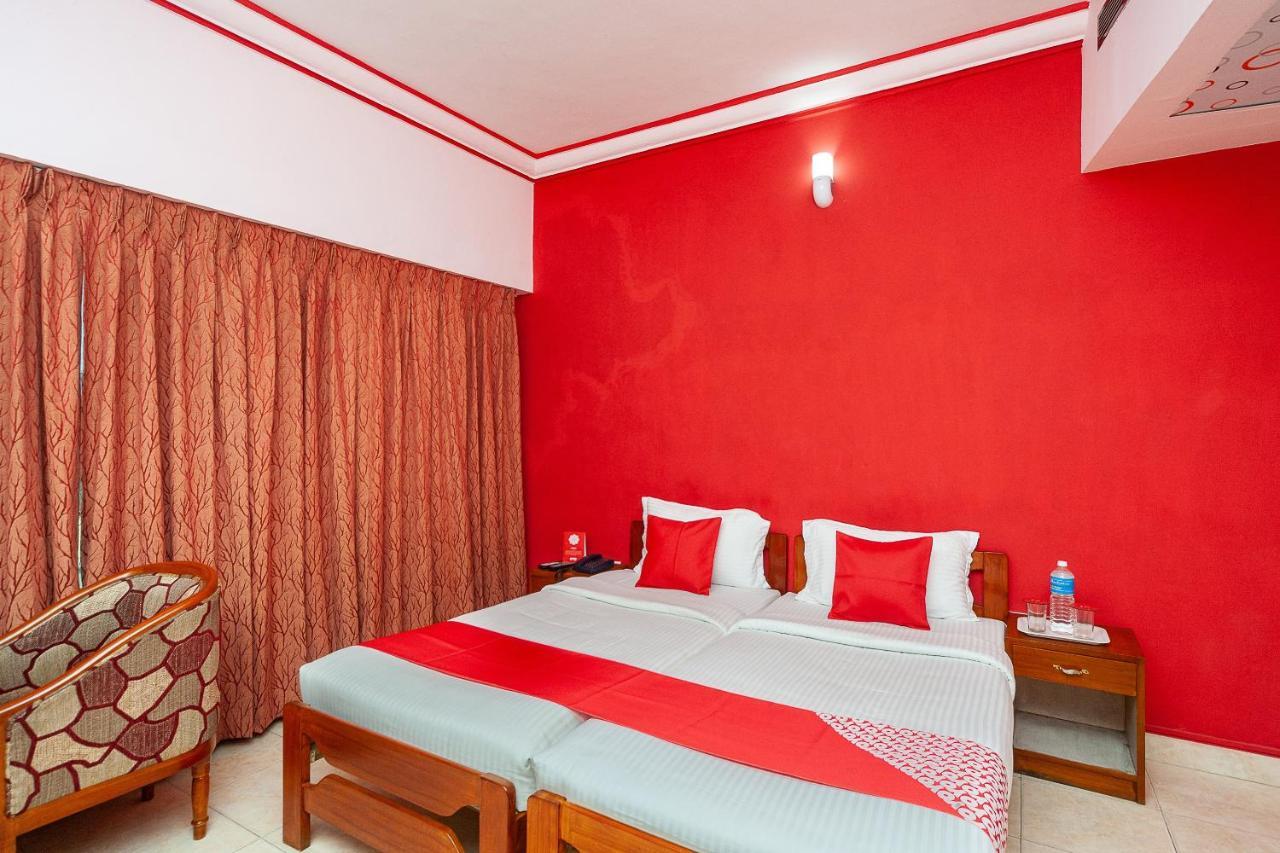 Hotel Manhattan Chennai Dış mekan fotoğraf