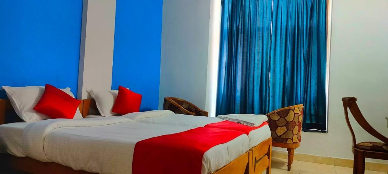 Hotel Manhattan Chennai Dış mekan fotoğraf