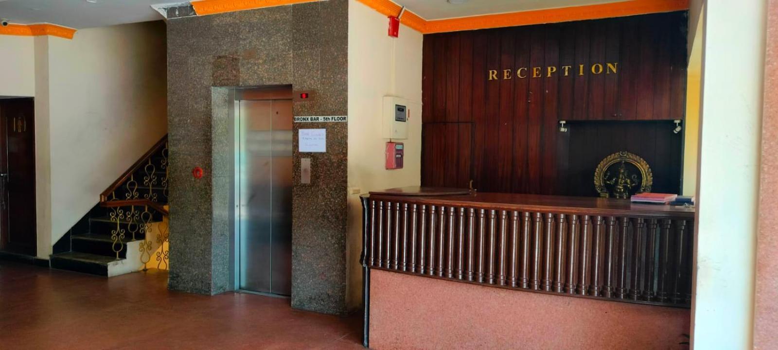 Hotel Manhattan Chennai Dış mekan fotoğraf