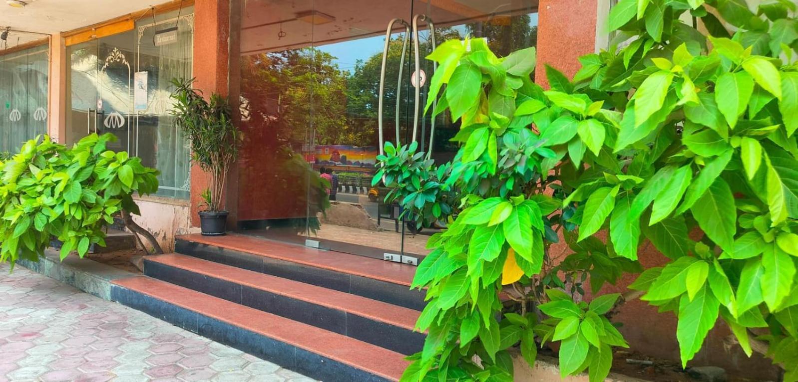 Hotel Manhattan Chennai Dış mekan fotoğraf