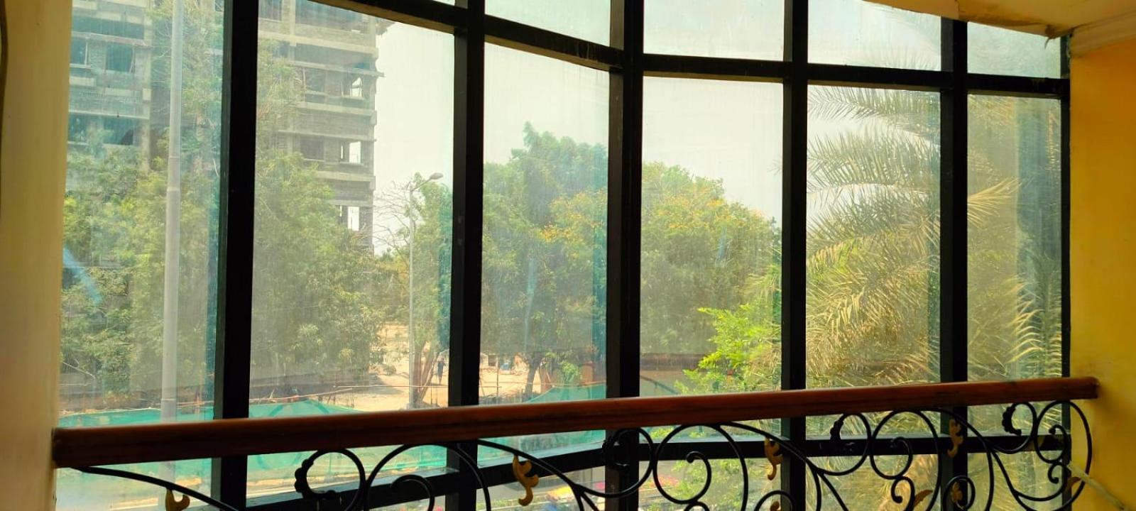 Hotel Manhattan Chennai Dış mekan fotoğraf
